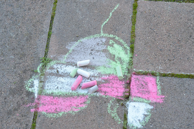 Chalk drawing for kids