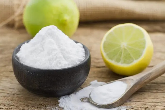 Conheça os benefícios do bicarbonato com limão para a saúde; Veja os benefícios dessa mistura