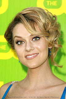 Hilarie Burton Hairstyles - Celebrity Hairstyle Ideas for Girls