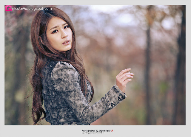 Park-Si-Hyun-Outdoor-04-very cute asian girl-girlcute4u.blogspot.com