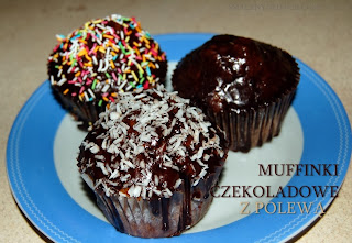 http://smacznydzien.blogspot.com/2013/09/muffinki-czekoladowe-z-polewa.html