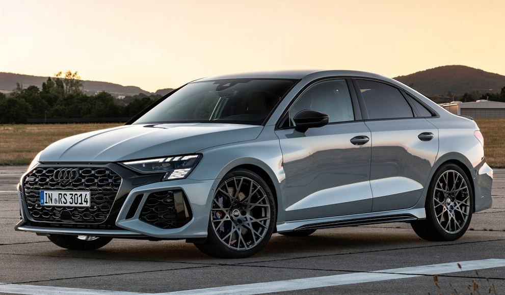 Audi RS3 Sedan performance 2023