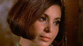 Carla Romanelli as Maria