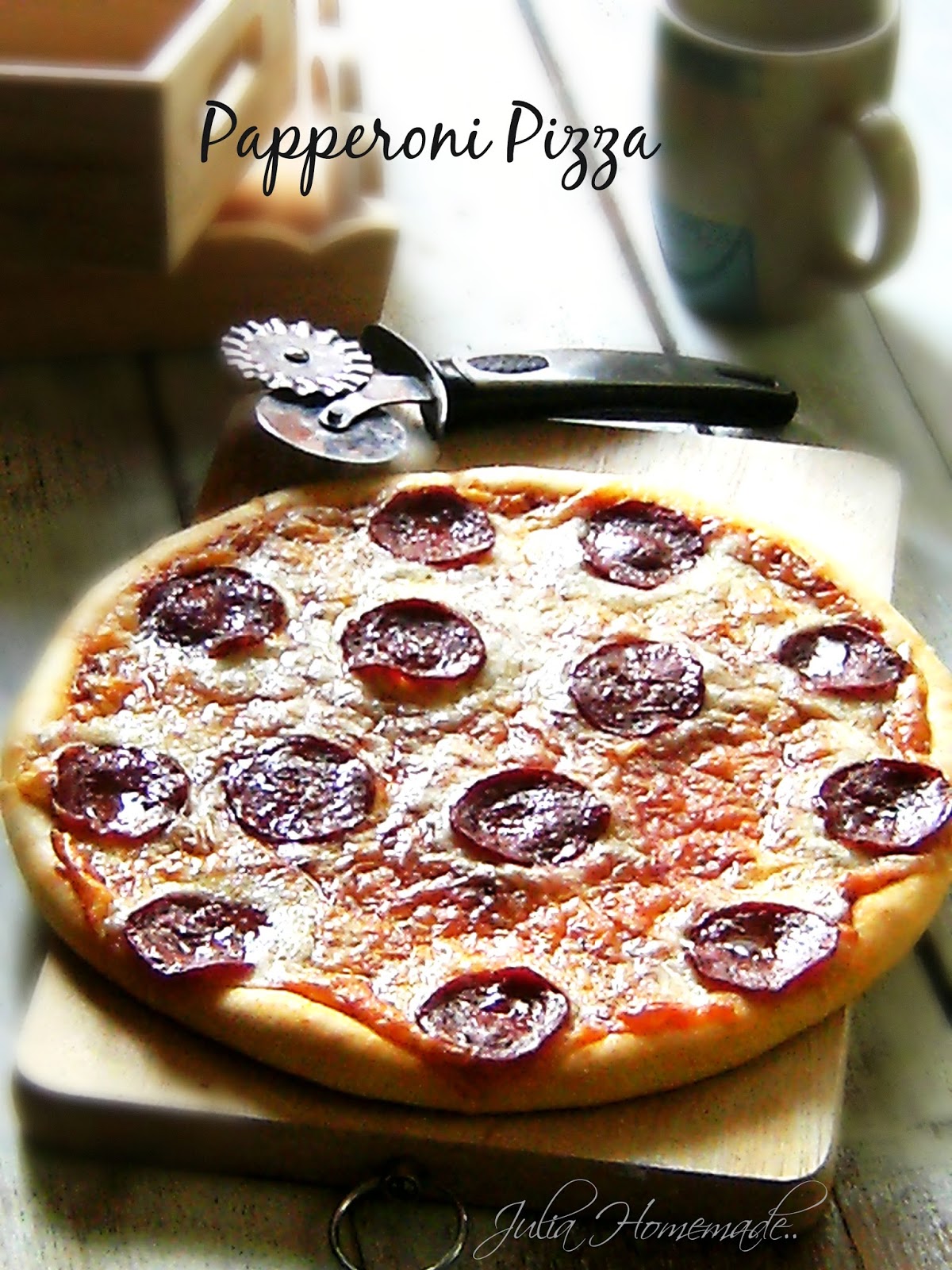 Julia Homemade: Homemade Papperoni Pizza