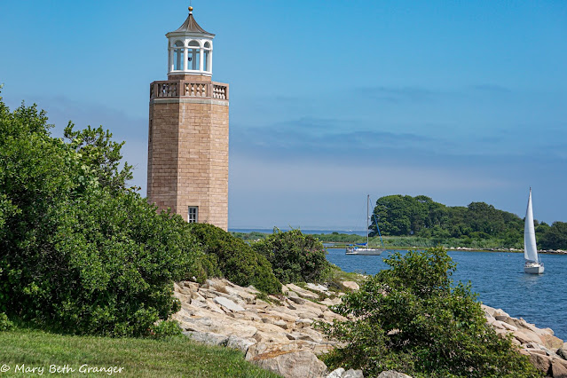 Avery Point Lighthouse photo by mbgphoto