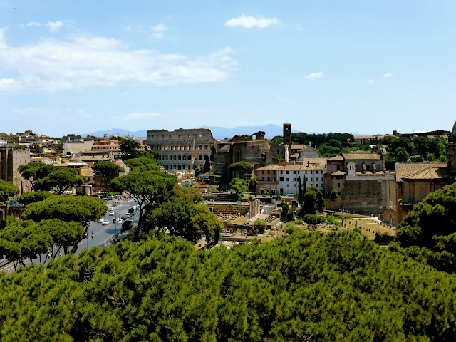 Roma-Colosseo