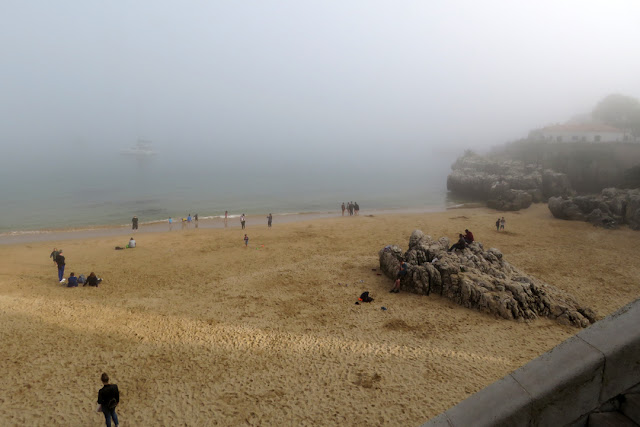 Praia da Rainha with fog, Cascais