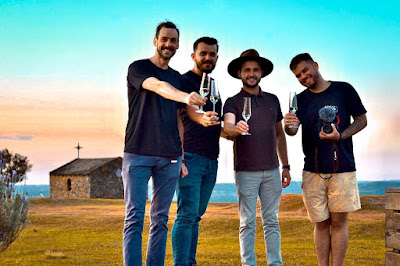 brinde aos amigos do Pé na Taça