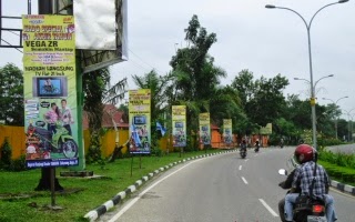 Inilah Perbedaan Spanduk  Banner Billboard Baliho 