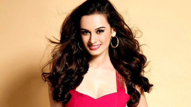 Evelyn Sharma