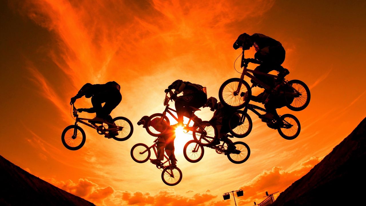 Wallpaper Cyclists Sun Sky Sunset