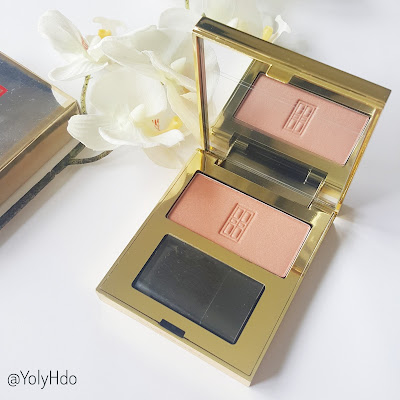 Blush Elizabeth Arden