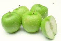 Elma meyvesi mükemmel bir diyet besinidir