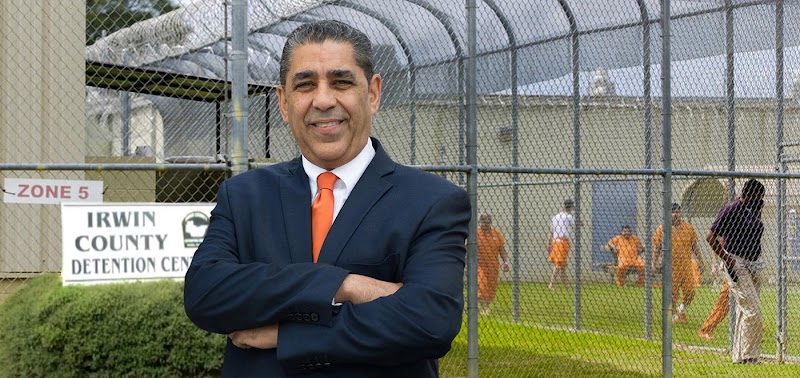 Espaillat denuncia  cinco dominicanas fueron esterilizadas  en cárcel de ICE exigiendo investigación y cierre de prisión 