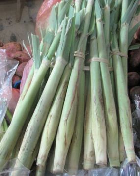 sayur besan khas betawi