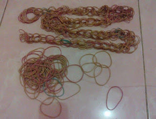 karet gelang lompat tali