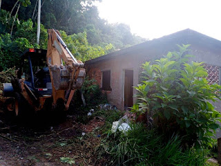 Defesa Civil de Teresópolis demole casas com laudo de interdição permanente