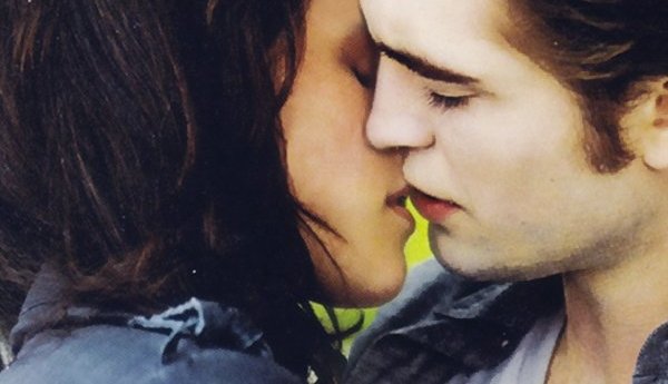 robert pattinson and kristen stewart smoking together. robert pattinson and kristen