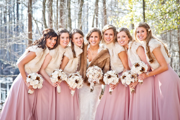 How to Choose Your Bridesmaid Dress in Winter Wedding