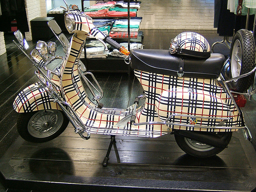 Burberry Art Vespa