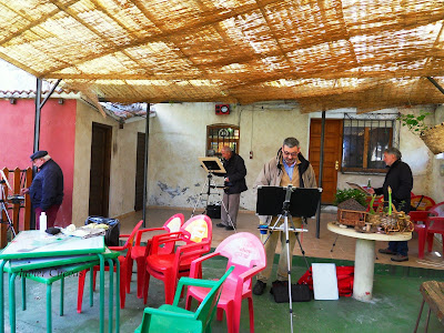 En el Bar La Bolera. Villamayor, Piloña. Grupo Ultramar Acuarelistas