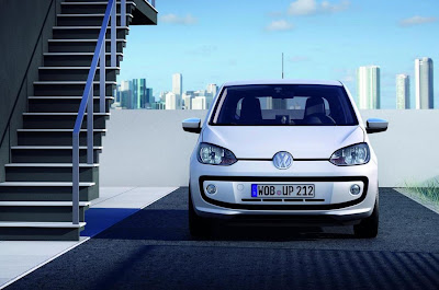 Volkswagen Up! (2012) Front