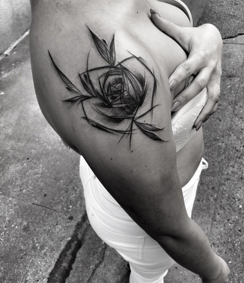 este_esboço_estilo_rose_tattoo