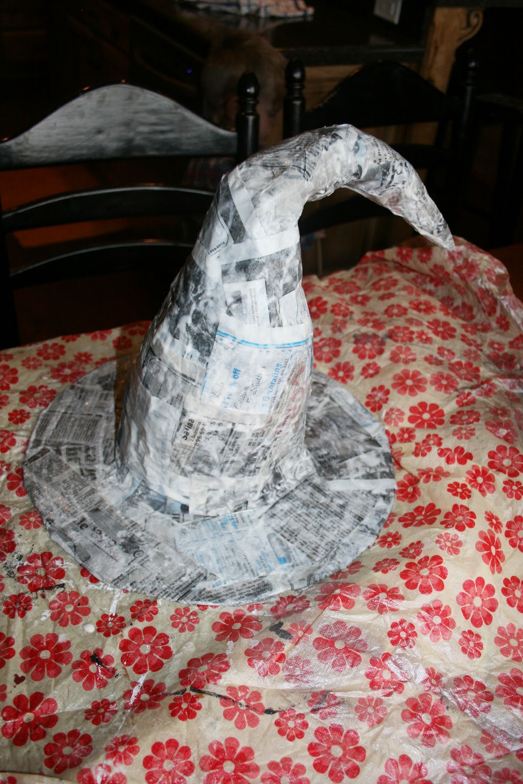 You're Too Crafty: Paper Mache Witches Hat