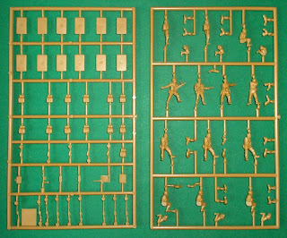 Art. 8034; British Paratroops; Esci for Polistil; Esci for Revell; Esci Kit Figures; Esci Toy Soldiers; Kit Figures; Paratrooper Toys; PIAT; Polistil Kit Figures; Polistil Toy Soldiers; Revell Kit Figures; Revell Toy Soldiers; Small Scale World; smallscaleworld.blogspot.com; Toy Soldiers; WWII Paratroops;