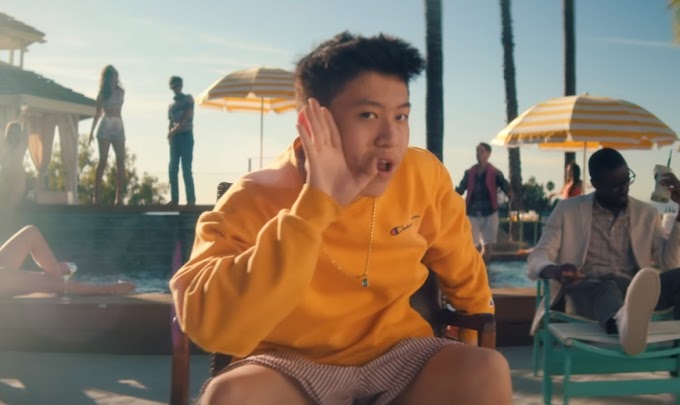 Rich Chigga celebra seus 18 anos com o clipe de ''Chaos''