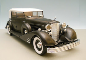 coche a miniatura cadillac del 1933