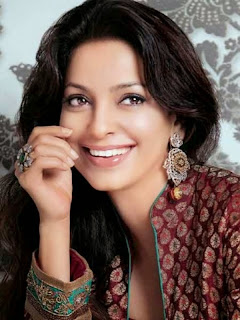  Juhi Chawla 