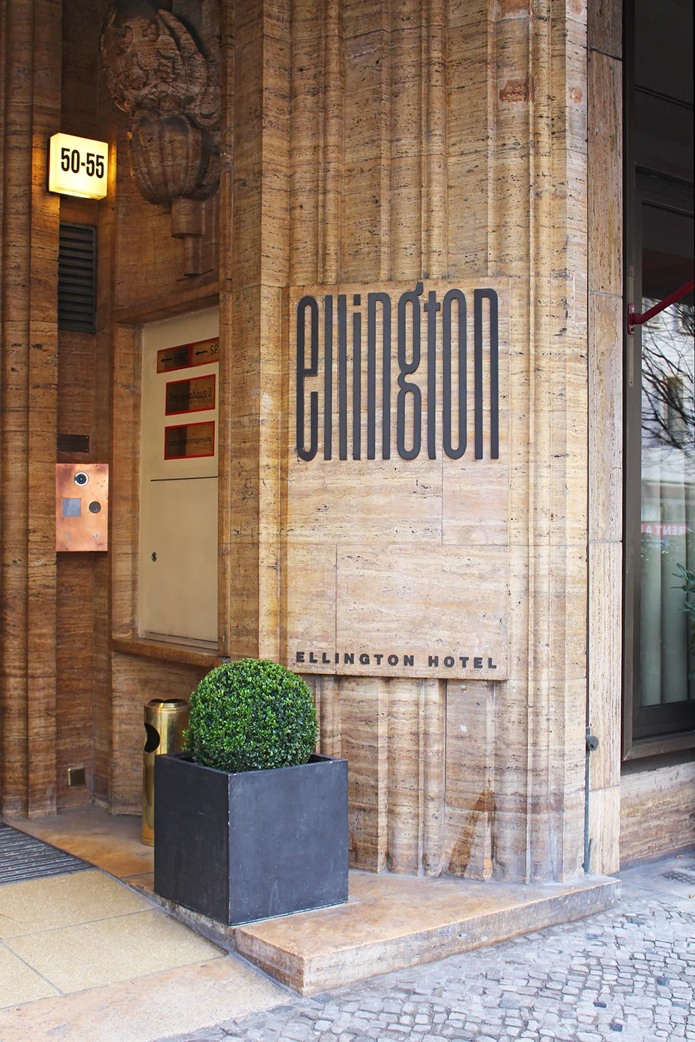 Ellington Hotel entrance, Berlin - travel & lifestyle blog
