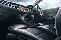 Vauxhall Astra (2016) Interior