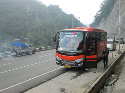 medium bus pariwisata pekanbaru riau_ 8h