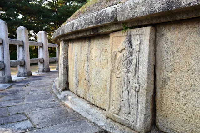 경주 김유신묘 12지신상