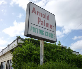 Arnold Palmer Putting Course in Exmouth