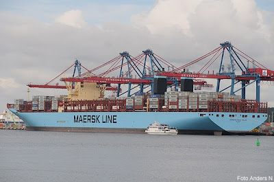 M/S Mærsk Mc-Kinney Møller, världens största skepp, maersk line, danskt fartyg, rederi, worlds largest ship, danish container ship, denmark, göteborg, göteborgs hamn, båt, gothenburg, gothemburg, harbour, swedish, west coast