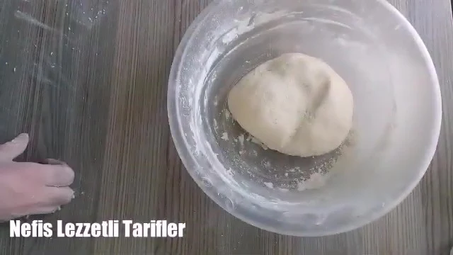 Kıymalı Çiğ Börek