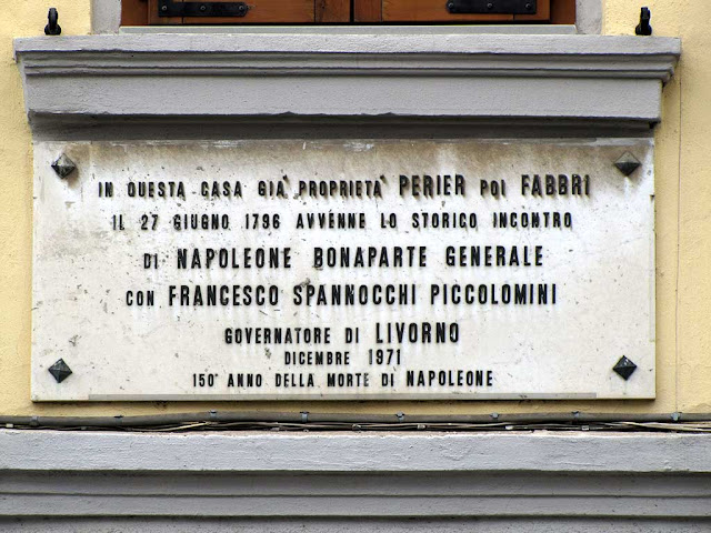 Napoleon-related plaque on a house in via Garibaldi, Livorno