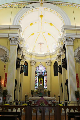 Interior shot of St. Lawrence Church, Hall of the soothing winds, A World Heritage Site, praying to Jesus, wooden carving