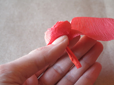 how to make roses with crepe paper