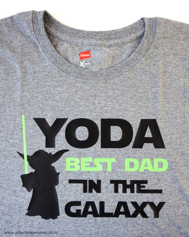 Use HTV from Expressions Vinyl to make dad a Yoda Father's Day Shirt with free cut file!