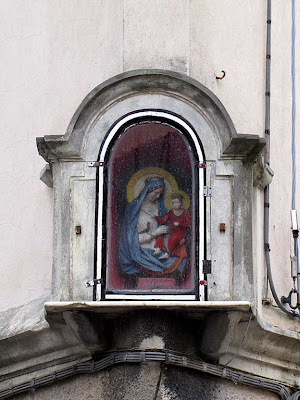 Madonnnina, votive niche, Livorno