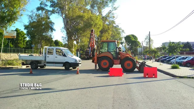 Διακοπή κυκλοφορίας στην οδό Ασκληπιού στο Ναύπλιο λόγω κοπής δέντρων