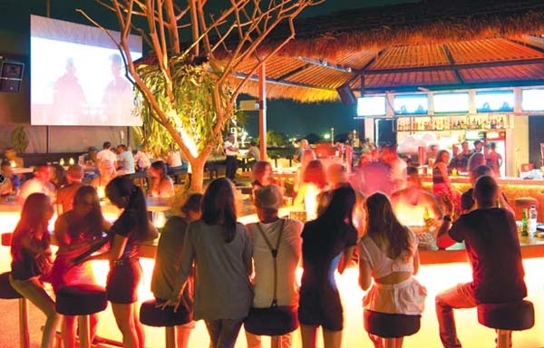 Very real recommended for y'all who desire a bully rooftop sense together with unlike choices of Best Beaches inwards Bali -  Sky Garden Rooftop Lounge Legian : Bali Nightlife