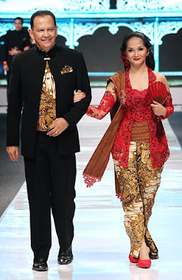 Kebaya dan Gaun Terbaru