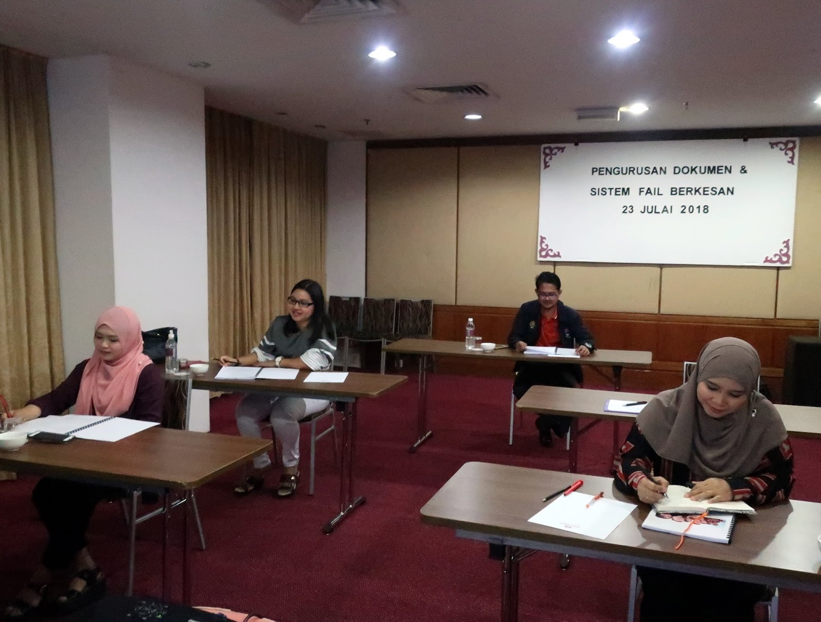 Kursus Pengurusan Fail Dan Dokumen: Kursus Pengurusan Fail ...