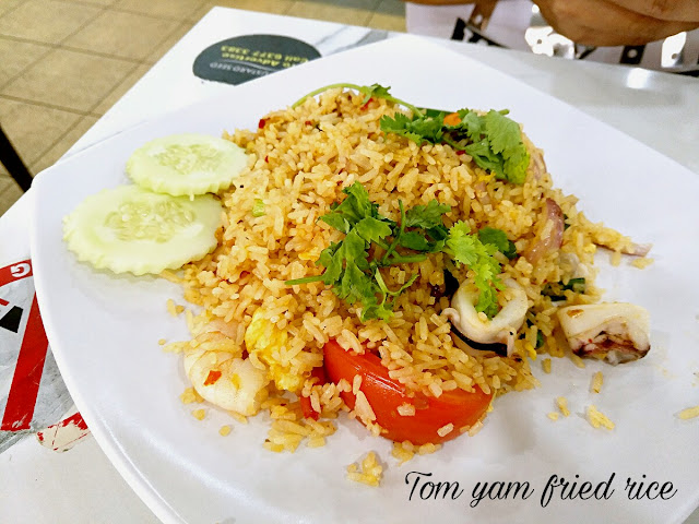 Paulin's Munchies - Muay Thai at Toa Payoh Central - Tom yam fried rice