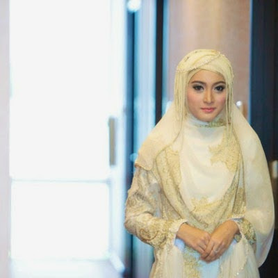 Model Kebaya Gaun Pengantin Muslim Syar'i Modern Terbaru